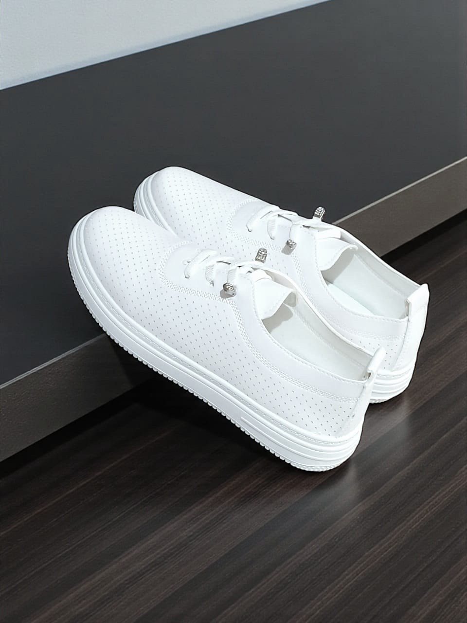 ,слипоны женские,белая , на плоской подошве,женские туфли на плоской подошве