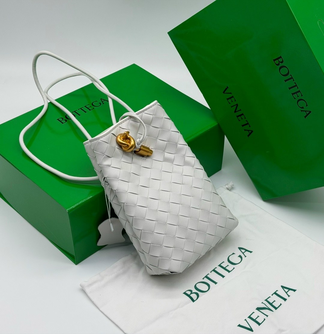сумка bottega veneta женская,bottega veneta сумка,кожаная сумка bottega veneta,сумка bottega,сумка на плечо bottega veneta