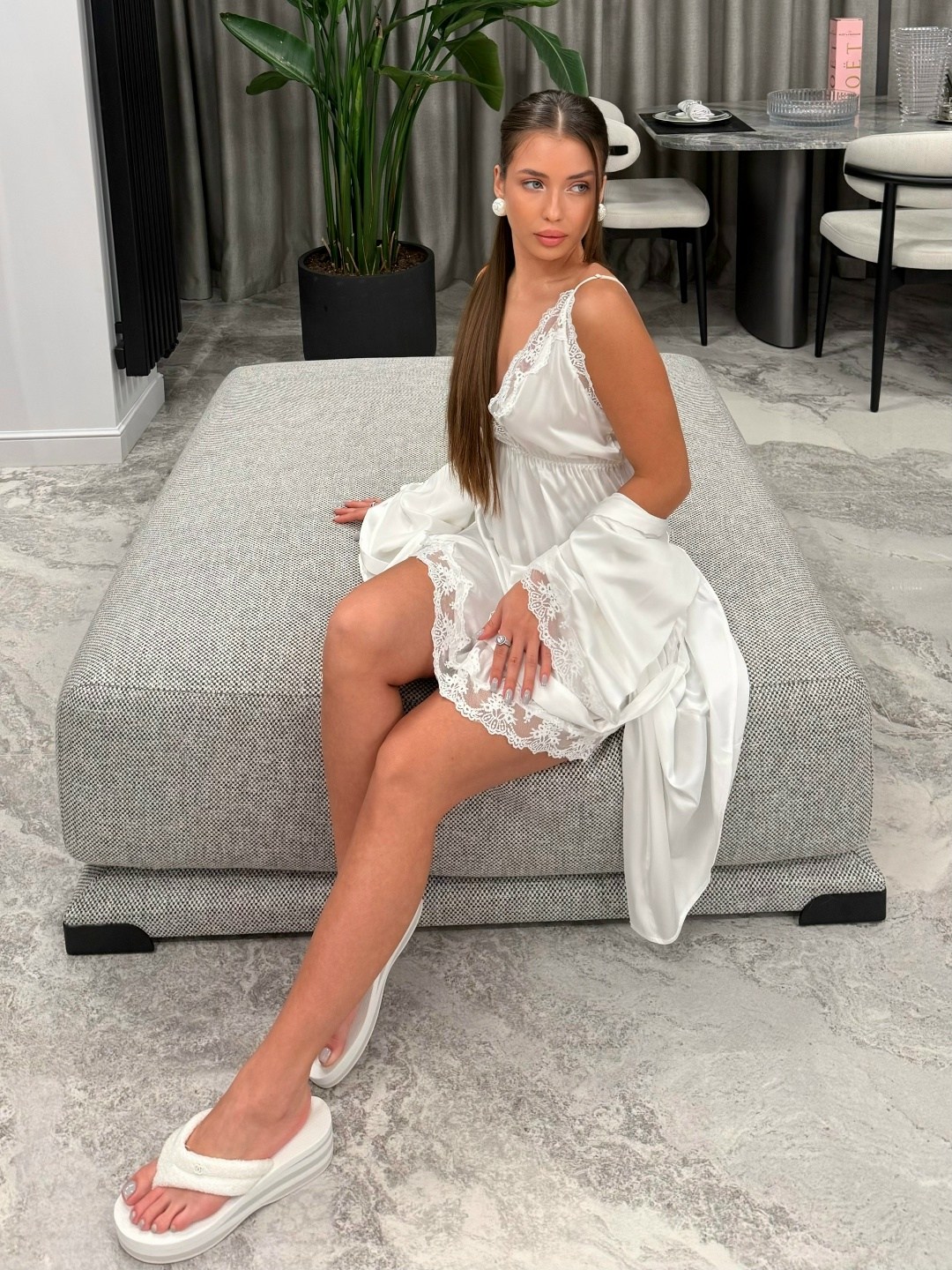 пеньюар для невесты,халат невесты с перьями,девушка,халат с перьями,платья