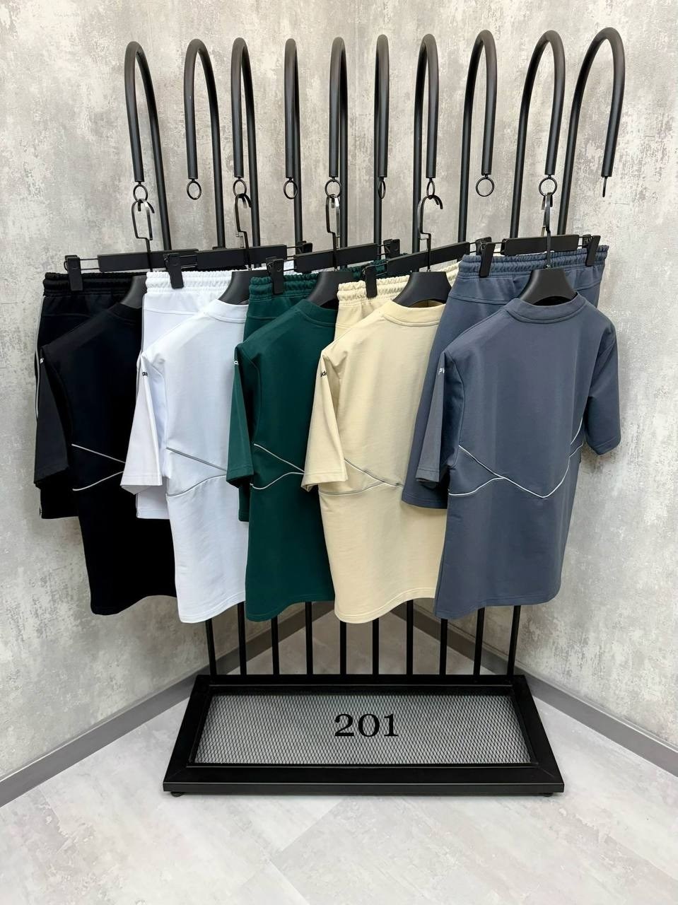 мужские спортивные костюмы,спортивные костюм,костюм спортивный adidas,спортивные костюмы для мужчин,футболки комплект