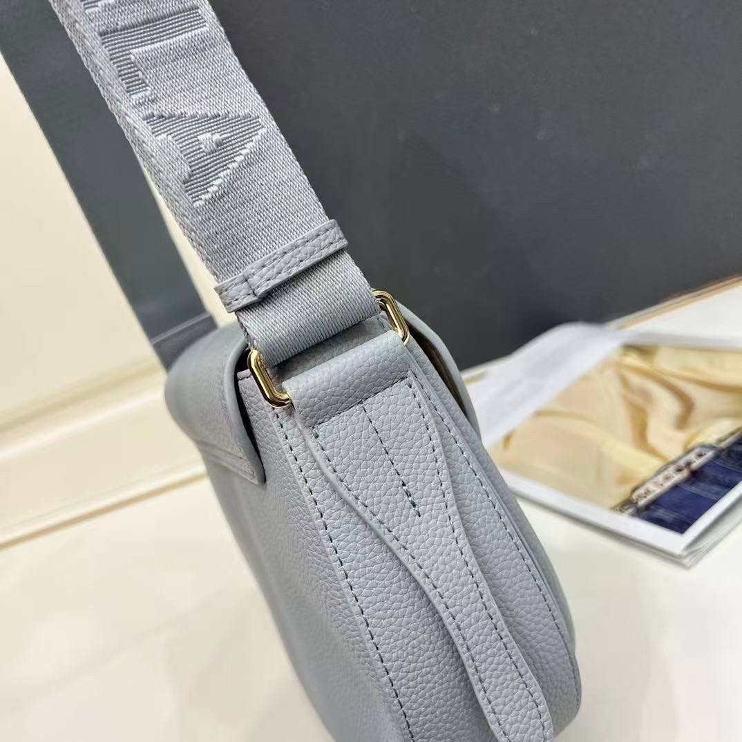 сумка,вместительная сумка через плечо женская,модная сумка,сумка классическая,сумки на плечо