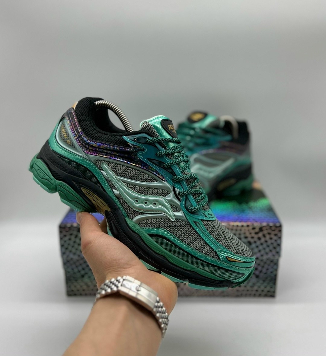 saucony progrid omni 9,кроссовки saucony progrid omni 9,saucony progrid triumph 4,saucony кроссовки,кроссовки