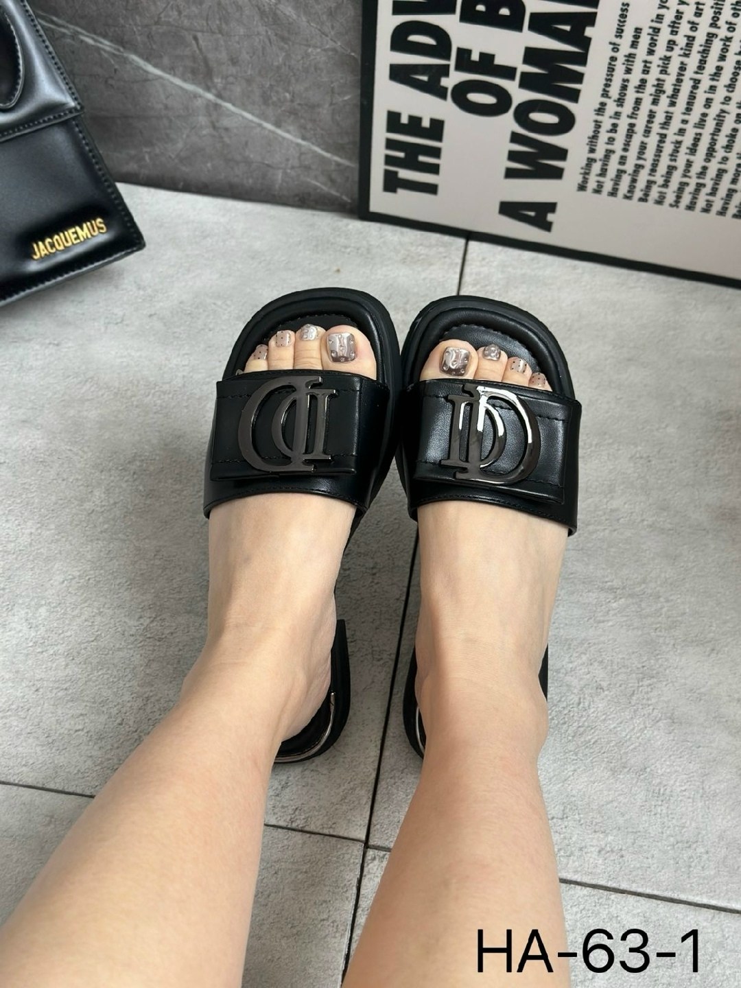 ,шлепки кристиан диор женские,женские шлепанцы,шлепки диор,женские шлепки