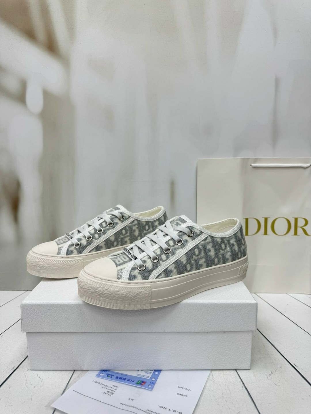 кеды dior женские,dior кеды,кеды christian dior,кеды christian dior walk n dior с логотипом,dior кроссовки