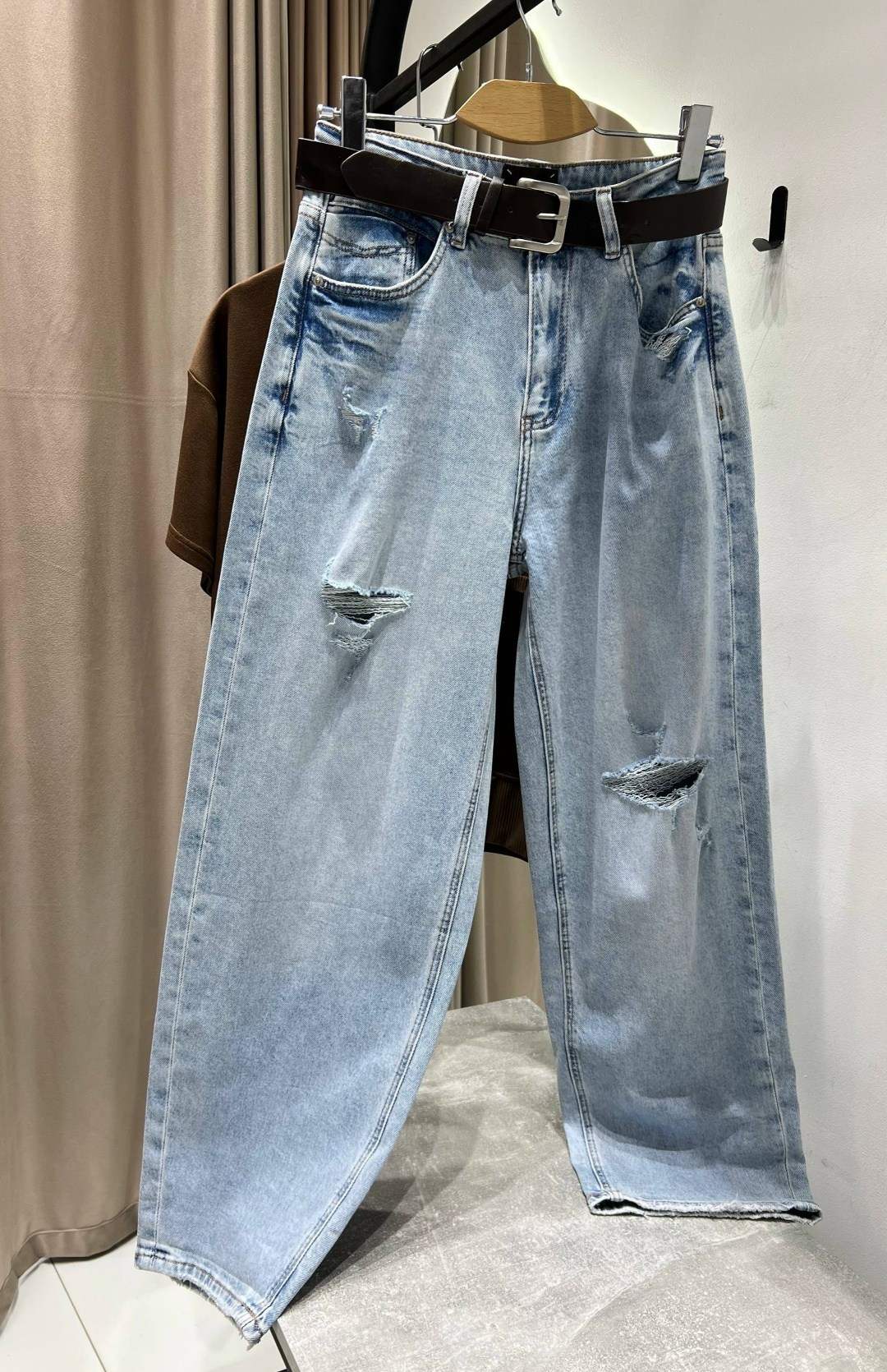 джинсы,джинсы широкие женские,женские джинсы,стильные джинсы,джинсы широкие