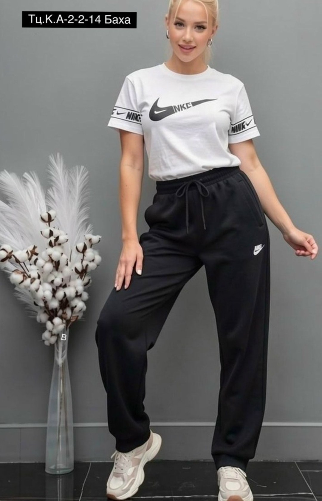 брюки женские nike sportswear,брюки женские nike,женские брюки nike sportswear essential,спортивные штаны женские nike,спортивные костюмы женские