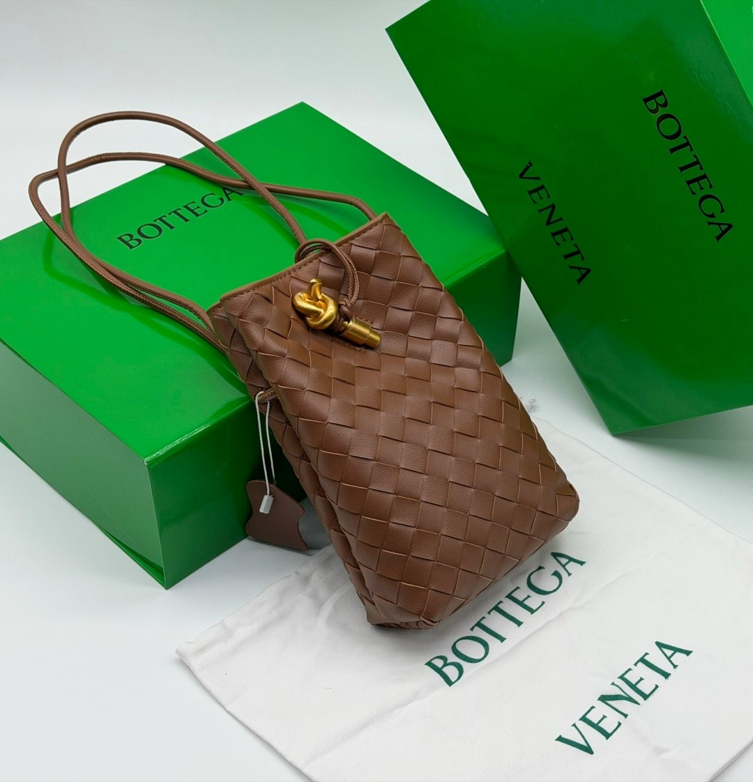 сумка bottega veneta женская,bottega veneta сумка,кожаная сумка bottega veneta,сумка bottega,сумка на плечо bottega veneta