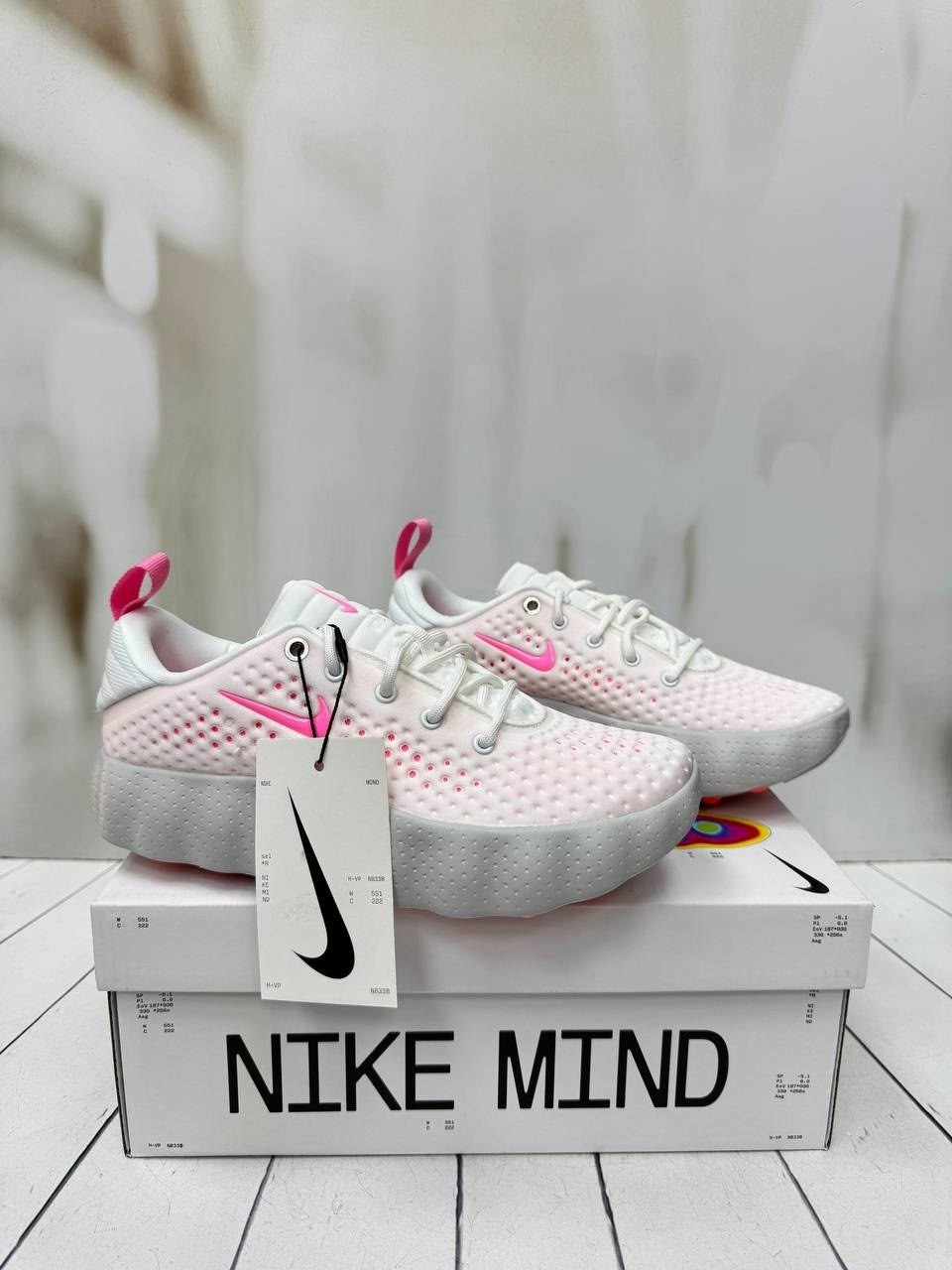 кроссовки nike,женские кроссовки nike,кроссовки nike розовые,оригинальные кроссовки nike,nike training серые кроссовки