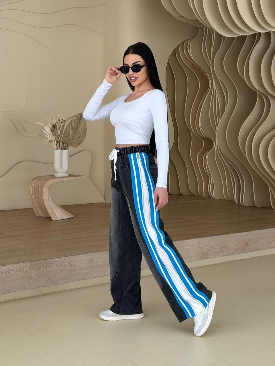 джинсы комбинированные,джинсы с лампасами,джинсы спортивные,джинсы с полосками,широкие брюки