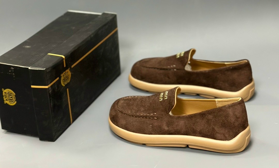 замшевые лоферы,лоферы мужские замшевые,мужские лоферы brunello cucinelli замшевые коричневые,лоферы из натуральной замши,