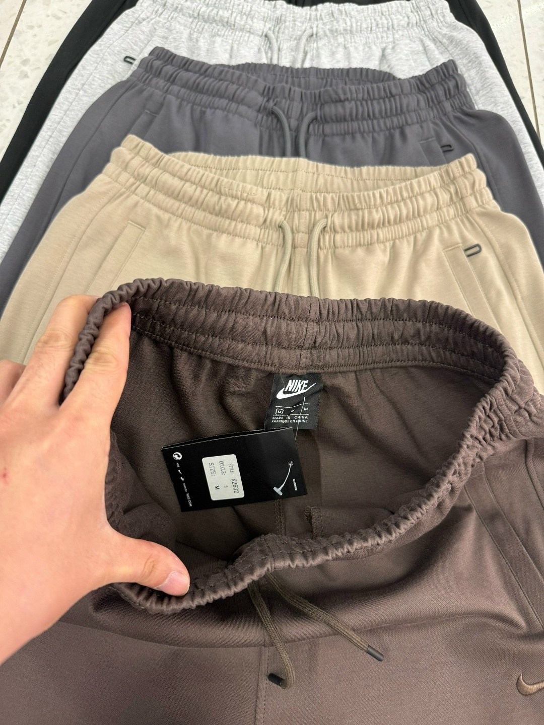 брюки мужские nike,брюки спортивные nike мужские,брюки спортивные nike,спортивные штаны nike мужские,спортивные штаны nike