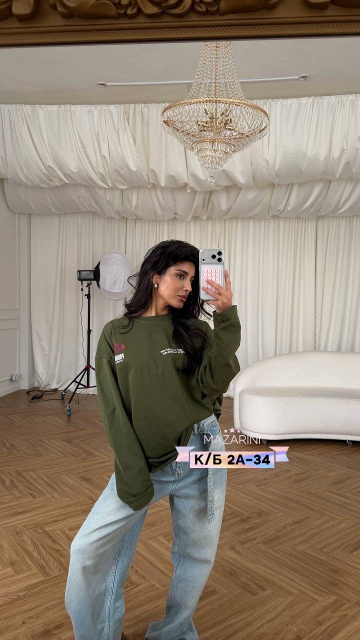 мода стиль,свитшот женская,джинсы модные,оверсайз свитшот