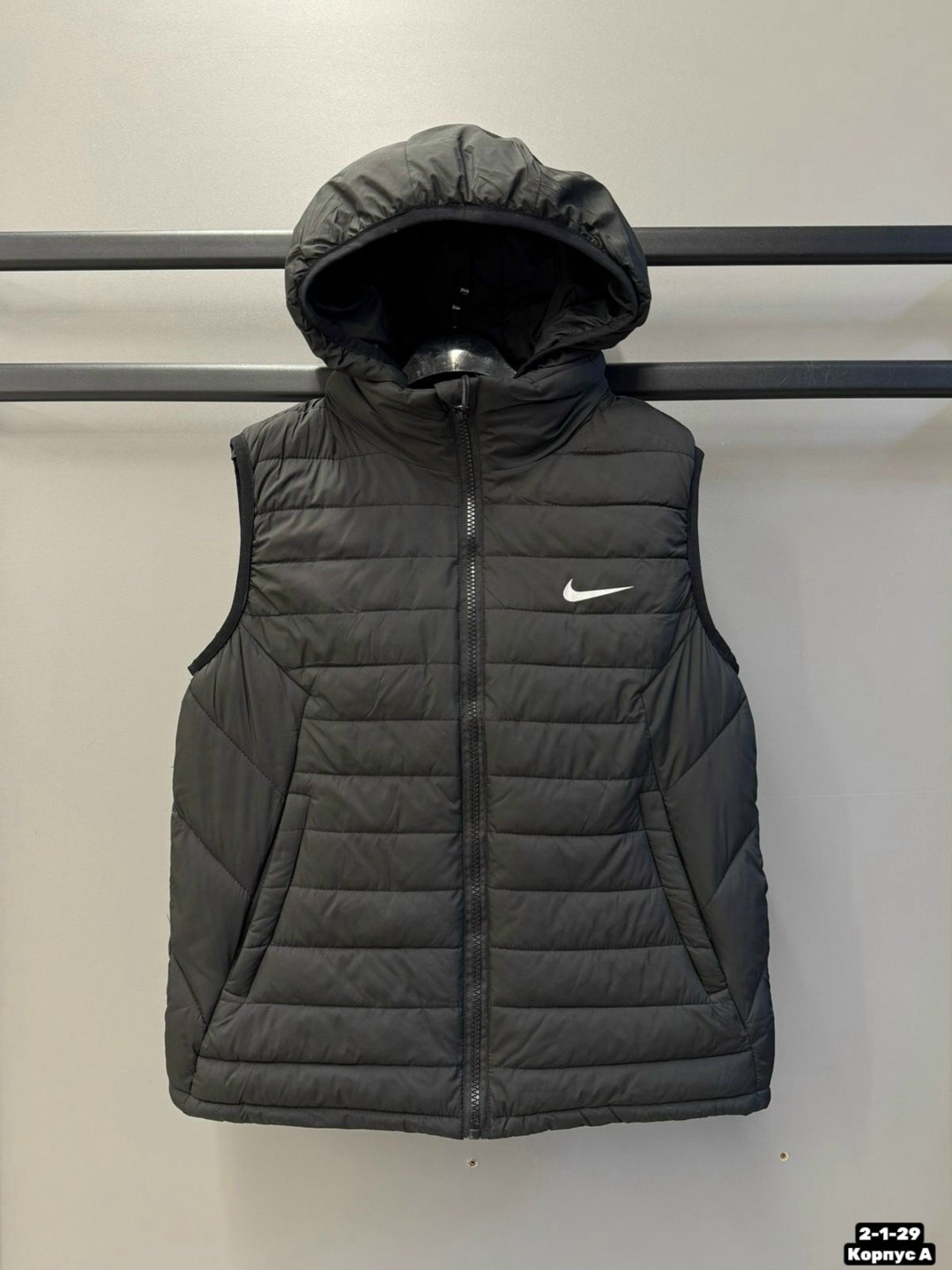 жилетка nike,жилет безрукавка,жилетка nike мужская,жилет мужской,жилетка мужская