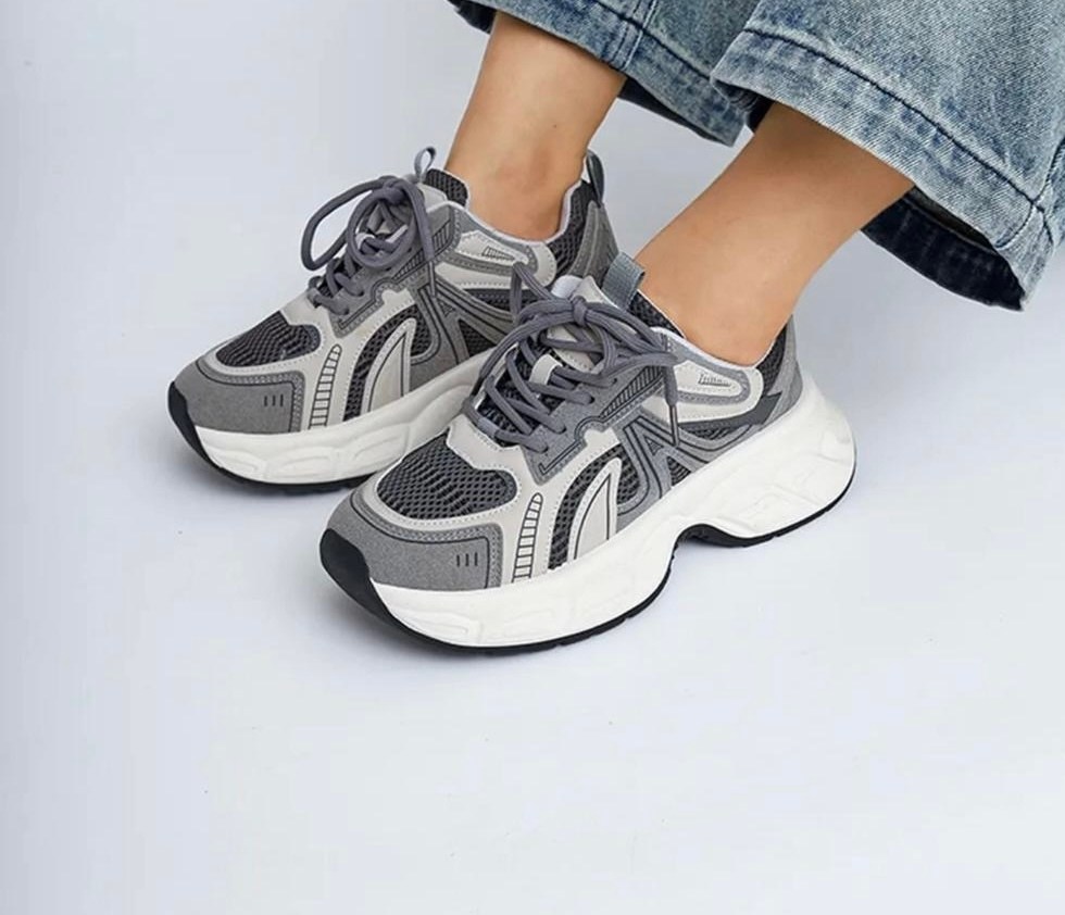 ,кроссовки женскиe,кроссовки для женщин,массивные кроссовки,массивные кроссовки женские