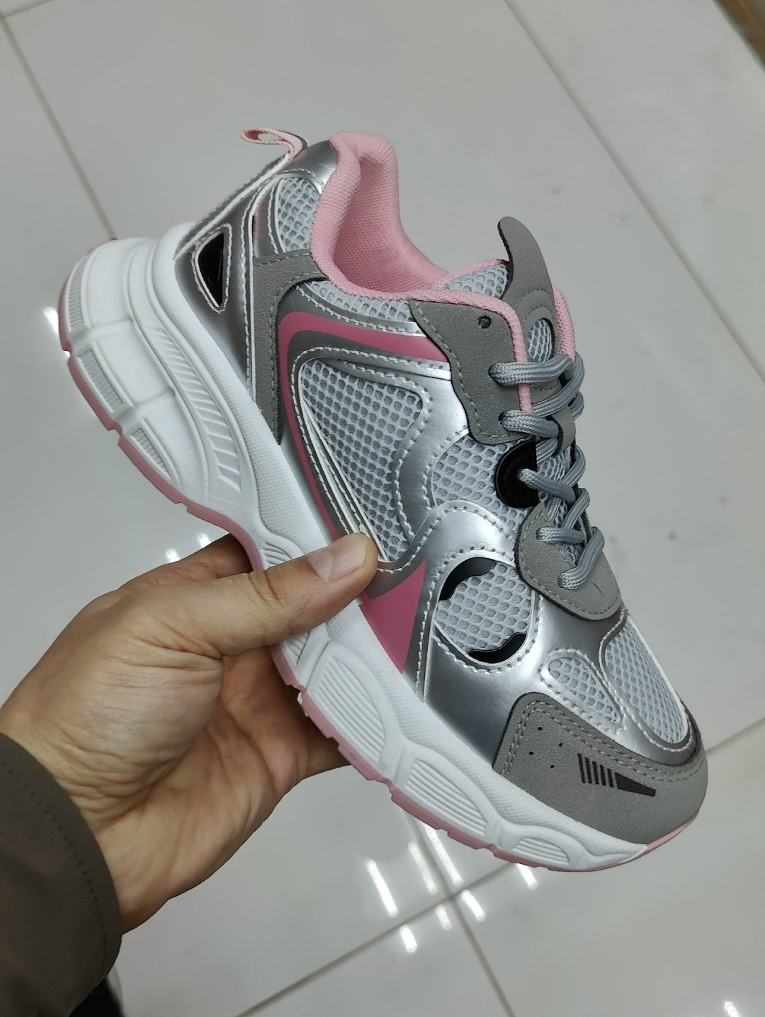 кроссовки черные,кроссовки женскиe,кроссовки мужские,кроссовка мужской,мужские повседневные кроссовки