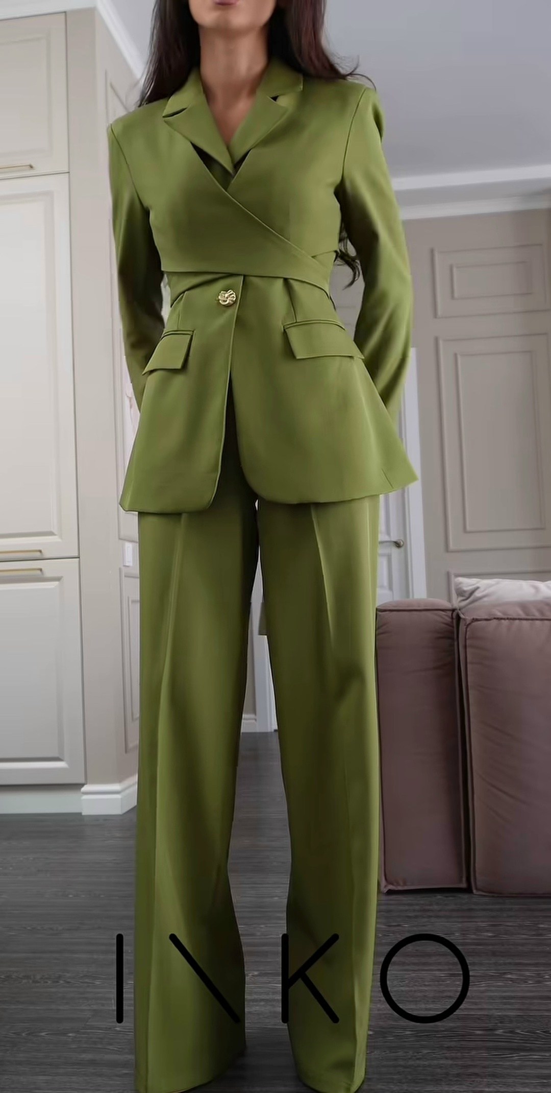 брючный костюм,женские брючные костюмы,оливковый костюм женский брючный,брючный костюм из шелка,классический костюм с брюками палаццо