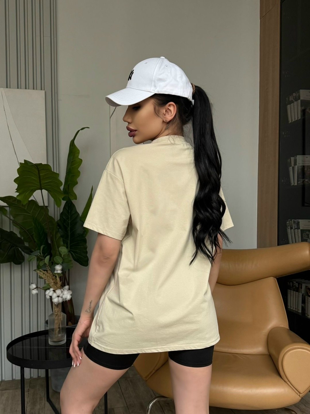 футболки женская оверсайз,белая футболка оверсайз,женская футболка,футболки оверсайз,бежевая футболка оверсайз