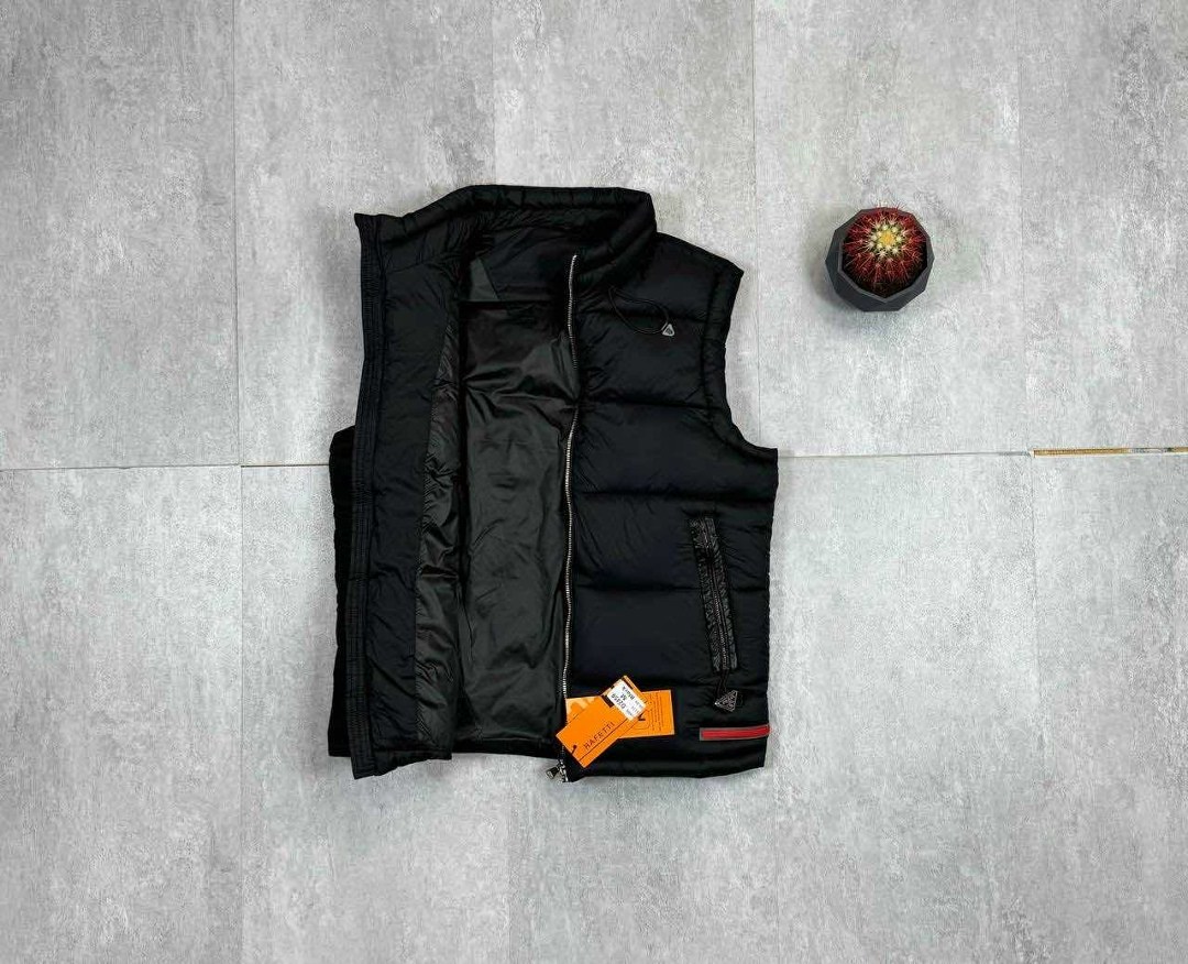 пуховик prada,пуховик фенди,жилетка прада,жилет,жилет для женщин