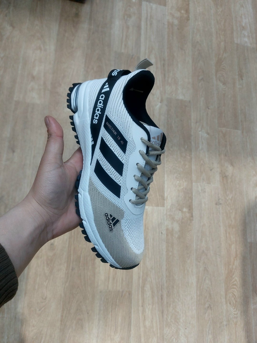 кроссовки adidas,мужские кроссовки adidas,кроссовки адидас супернова,кроссовки,кроссовки adidas marathon