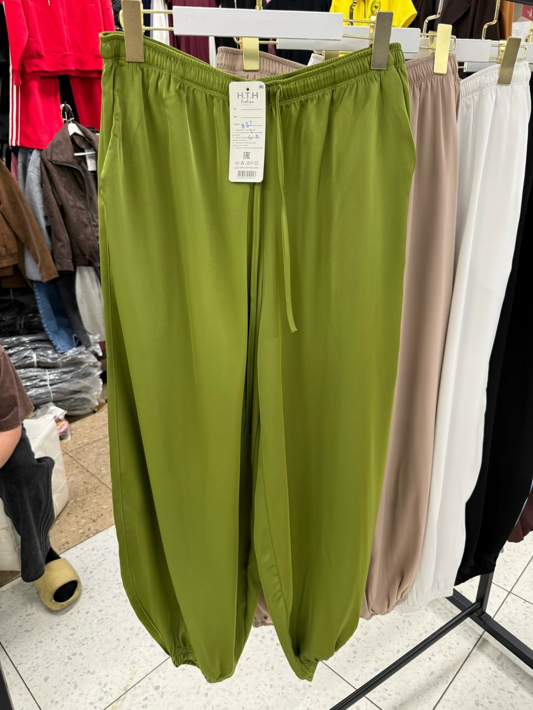 широкие брюки,женские широкие брюки,брюки свободные,женские брюки с широкими штанинами,шелковые брюки