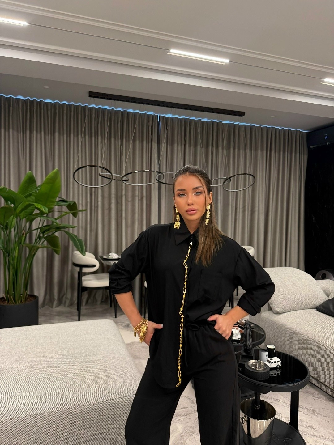 костюм с брюками,костюм женский,костюм с брюками и рубашкой,костюм брючный женский,костюм брючный шелковый