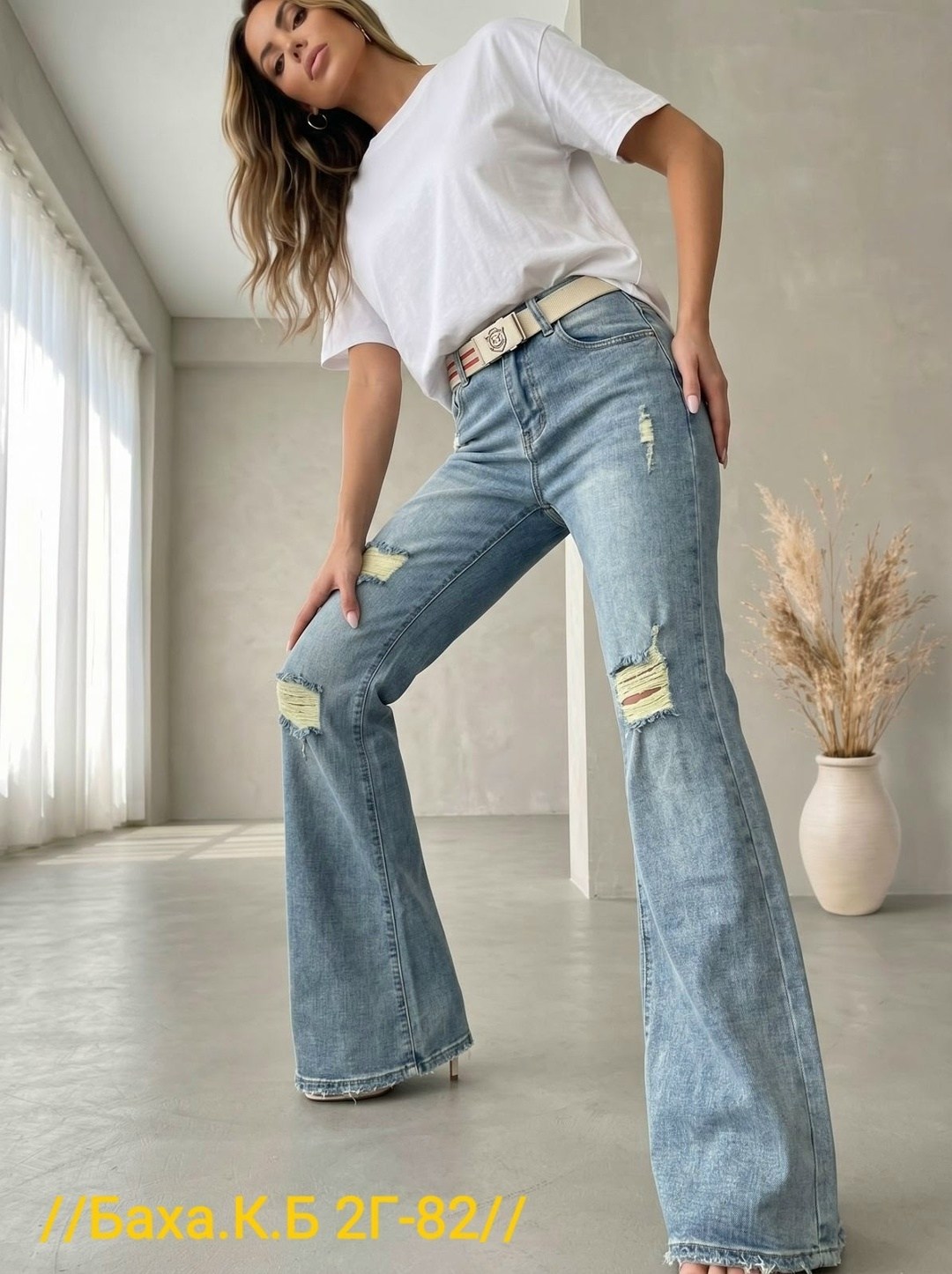 женские джинсы,рваные джинсы клеш,джинсы женские широкие,модные джинсы,стильные джинсы