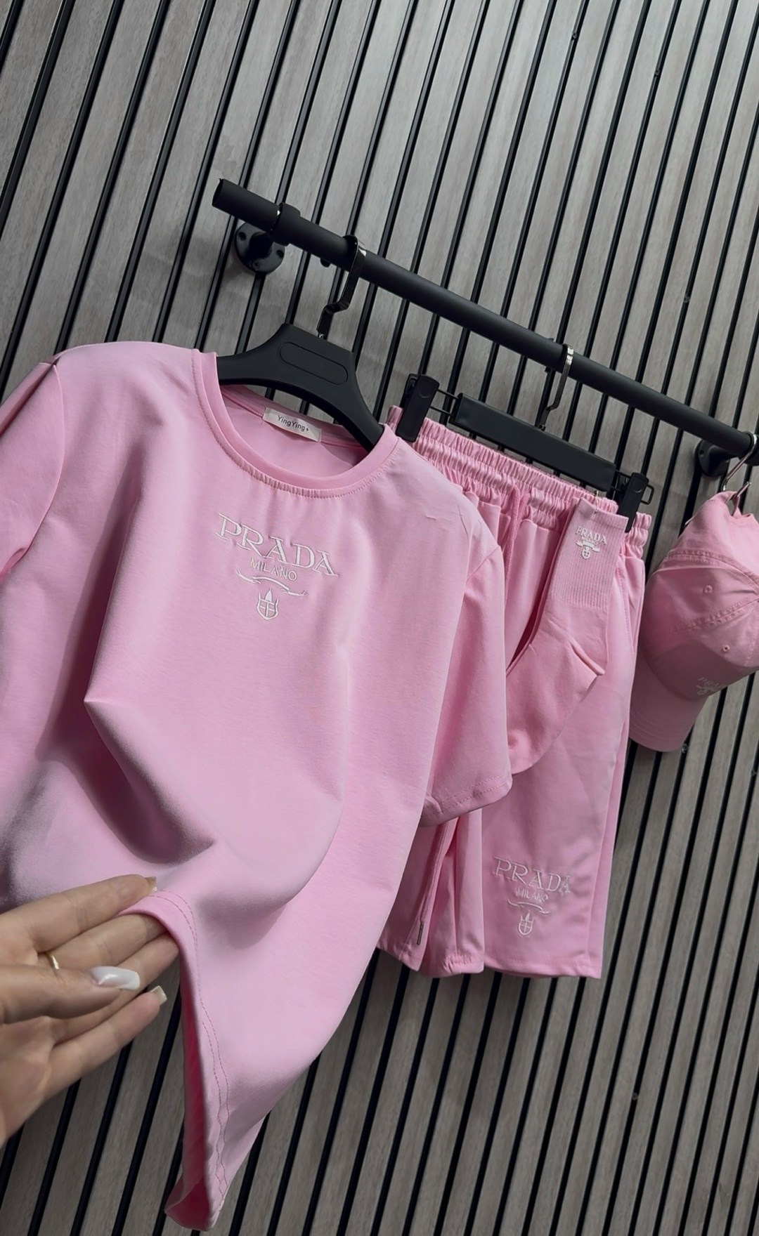 костюм с шортами и футболкой поло летний insomand,костюм футболка с шортам,женский костюм с шортами,костюм женский,женские спортивные костюмы