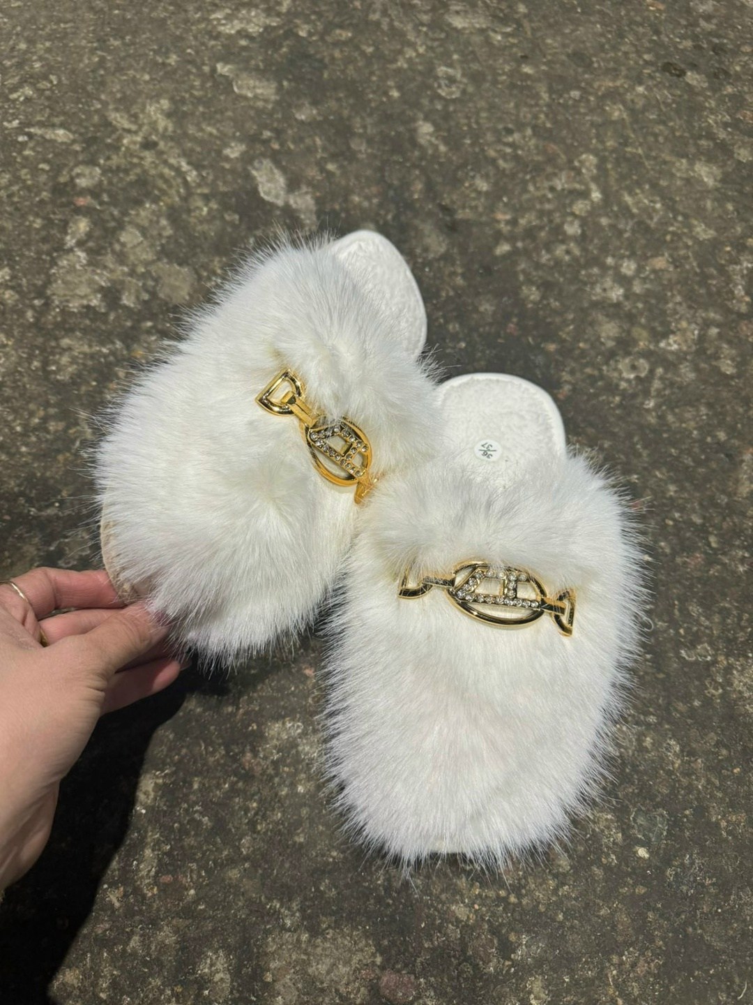 тапочки модные,тапочки домашние меховые,тапочки женские,тапочки домашние женские,домашние тапочки