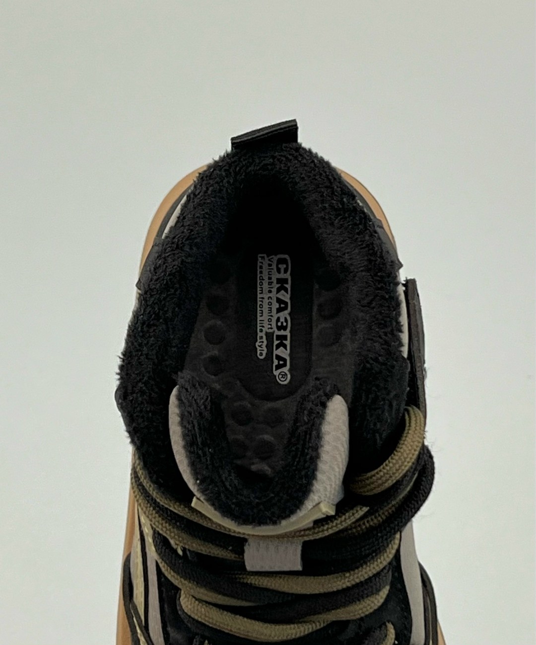 детские ботинки,демисезонные детские ботинки,,детская ,демисезонные ботинки