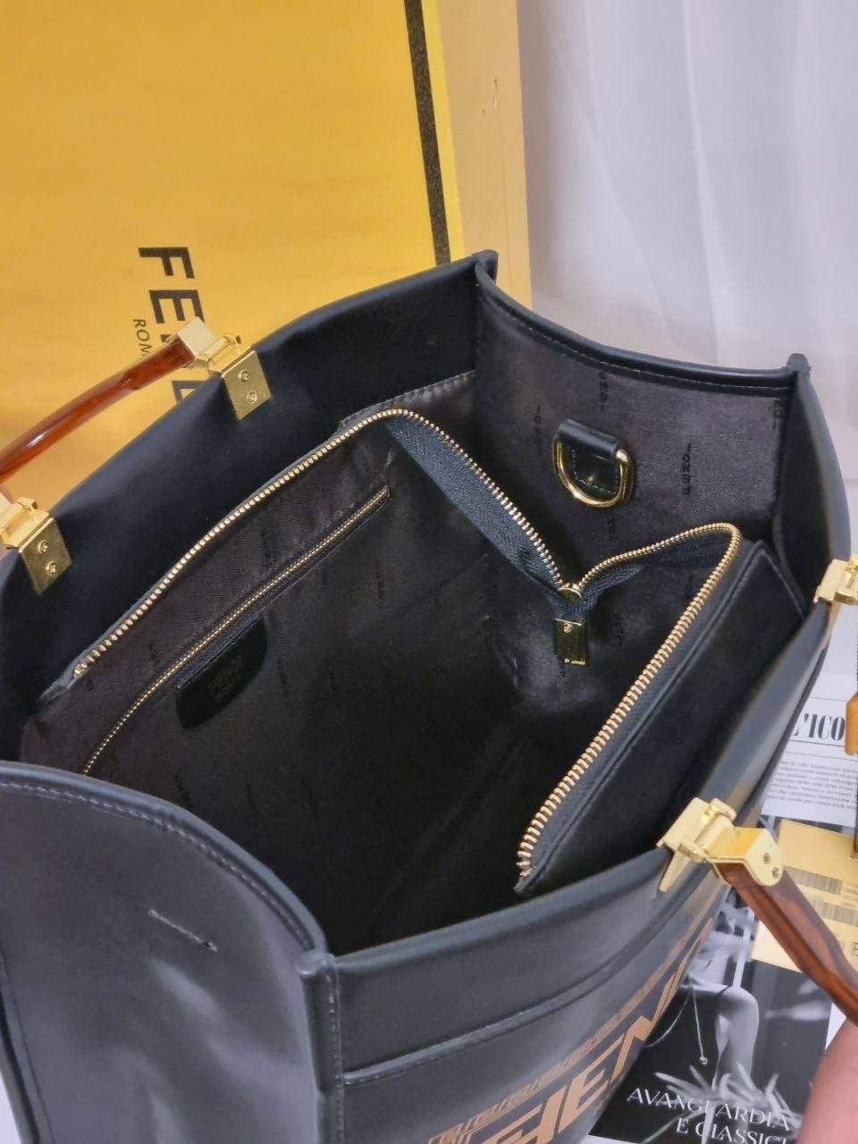 сумка fendi,сумка-тоут fendi,женская сумка fendi,fendi сумка на плечо,сумки фенди