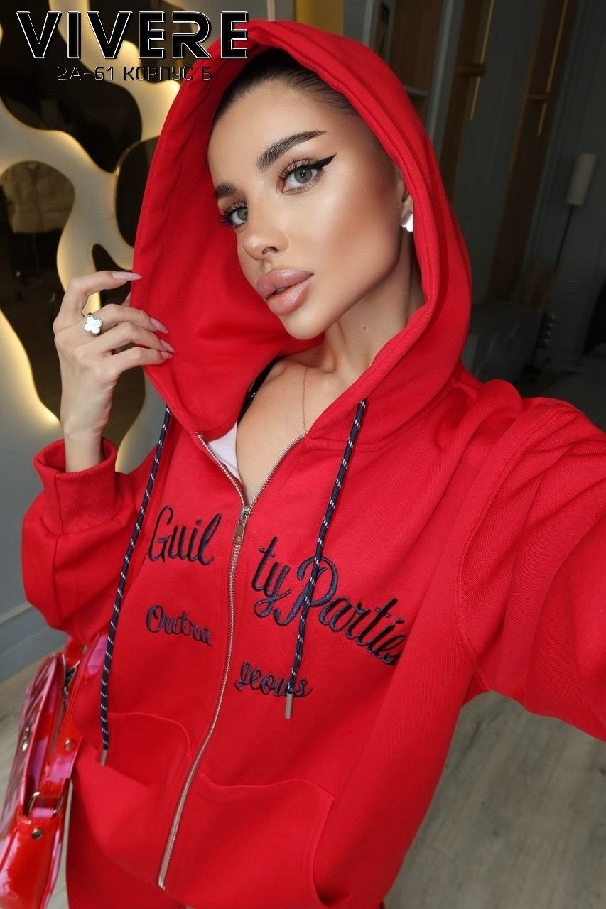 стильные костюмы,спортивный костюм фенди белый,белый костюм,бежевый костюм,костюм женский на флисе