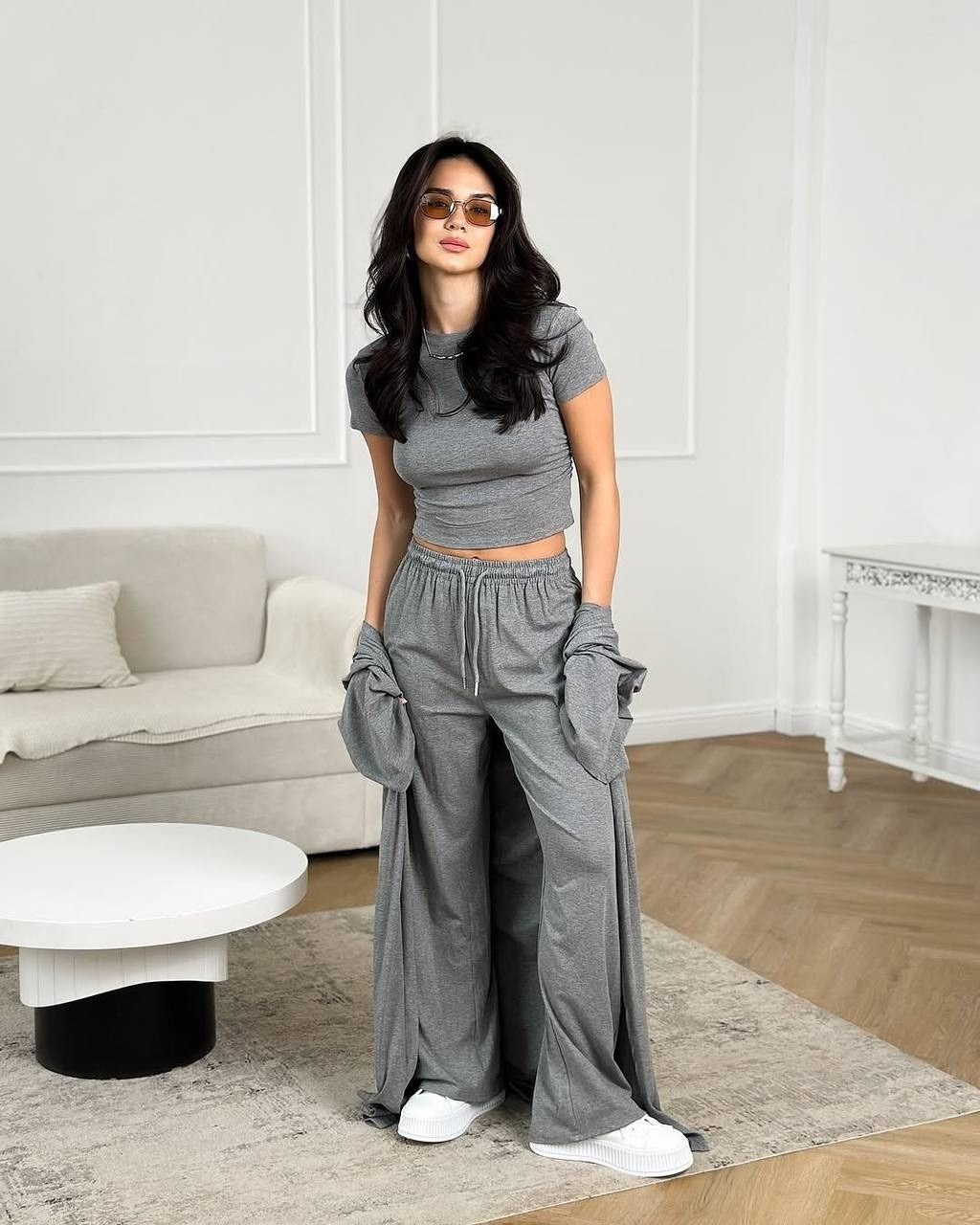 трикотажные костюмы,брючный костюм,широкие брюки,женский костюм,костюм топ и брюки