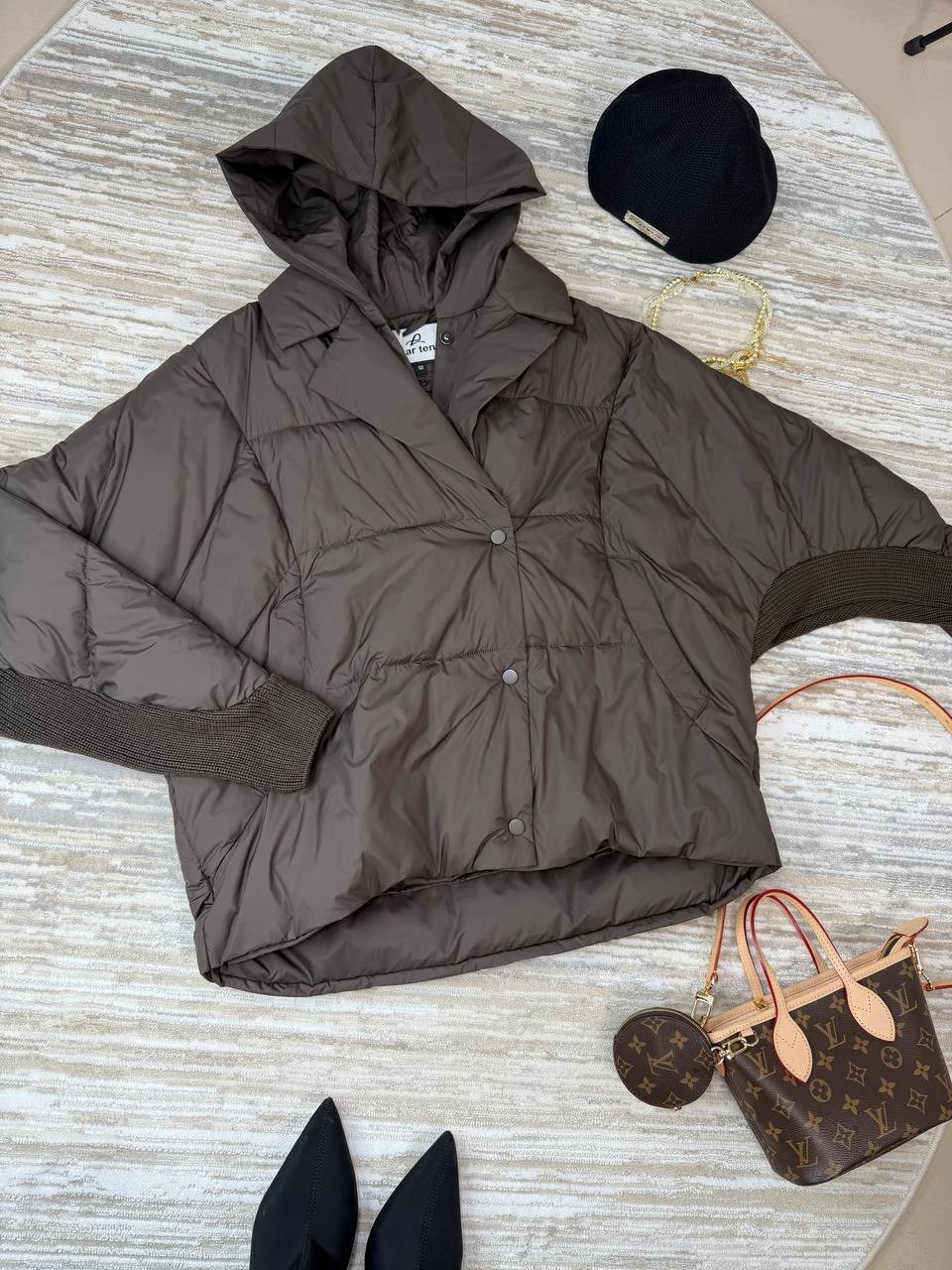 куртка женская демисезонная,демисезонная куртка стеганая с капюшоном,куртка женская,женская модная куртка-пуховик,куртка