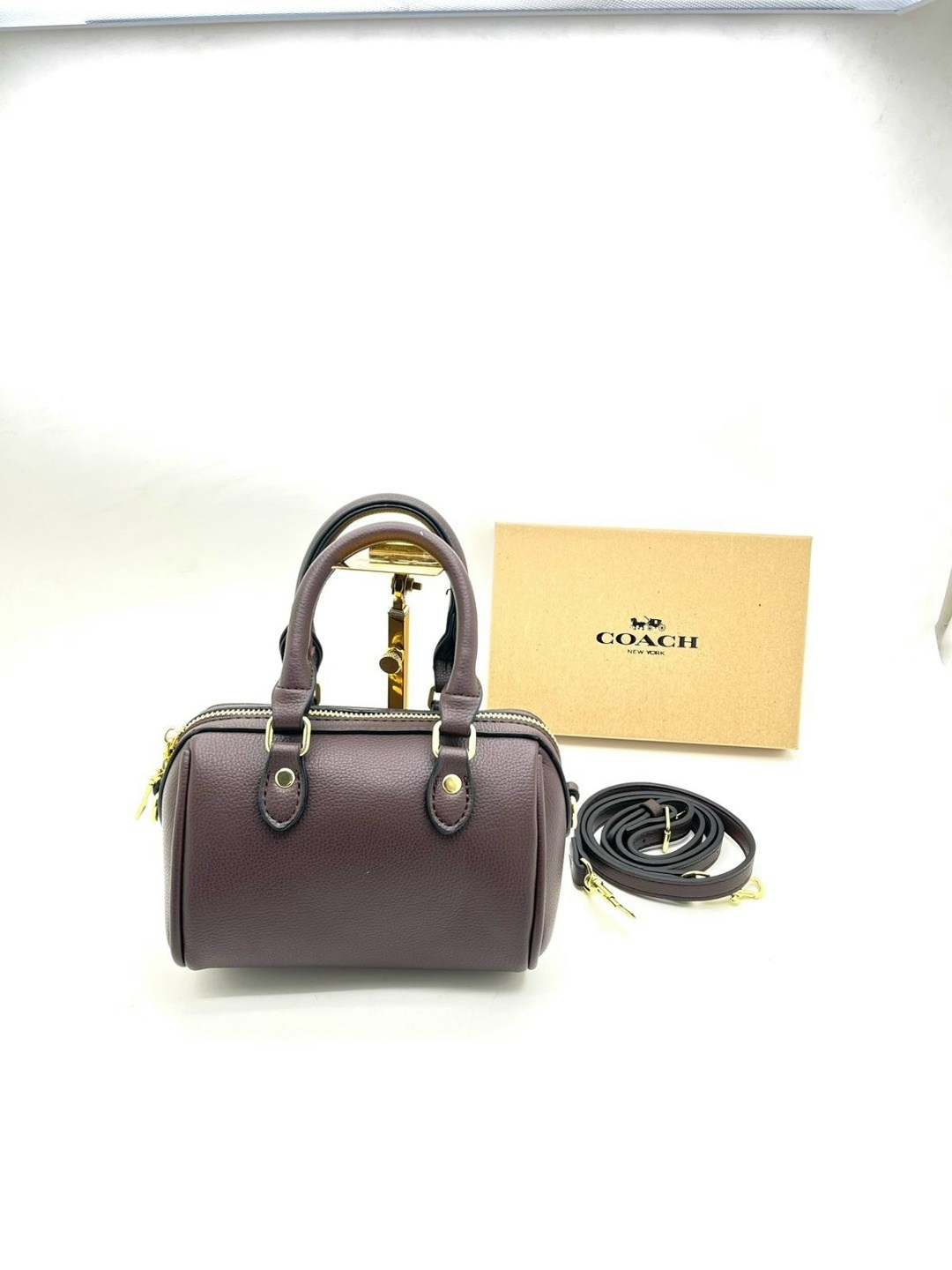 сумка coach,сумка женская coach,coach сумка на плечо,сумка,сумка coach mini бежевая