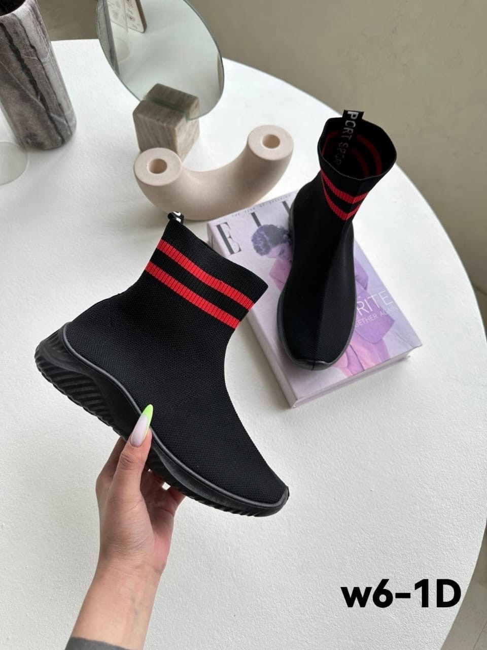 , женская, кроссовки,женские кроссовки,носки с подошвой