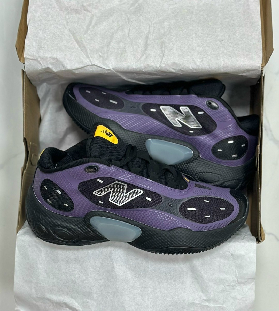 баскетбольная ,кроссовки баскетбольные,фиолетовые кроссовки,кроссовки для баскетбола,кроссовки