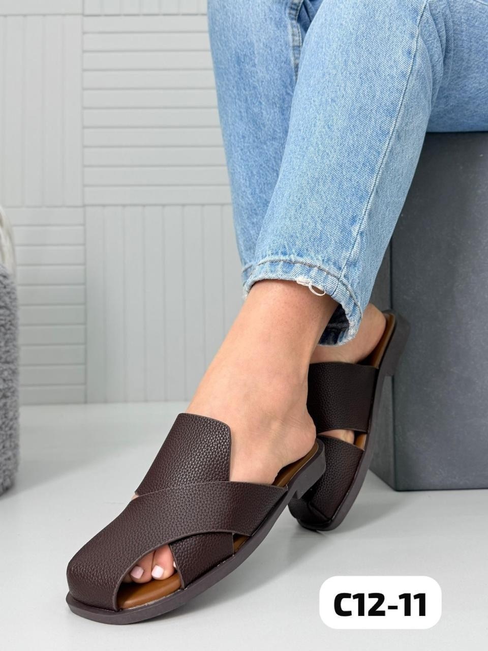 шлепанцы женские,,шлепки женские,модные шлепанцы,шлепанцы летние