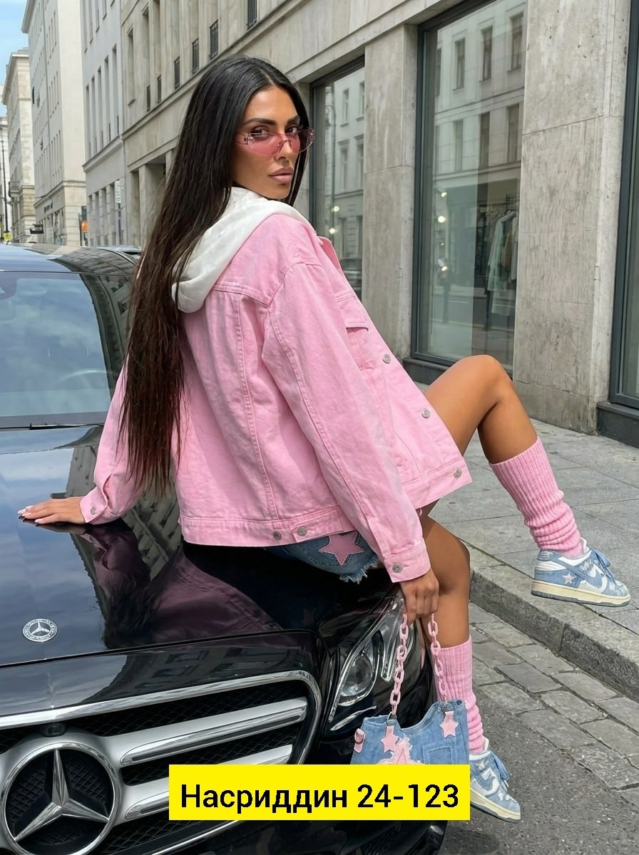 женская джинсовая куртка,куртка джинсовая,розовая джинсовая куртка оверсайз,джинсовая куртка оверсайз,женская короткая джинсовая куртка розовая