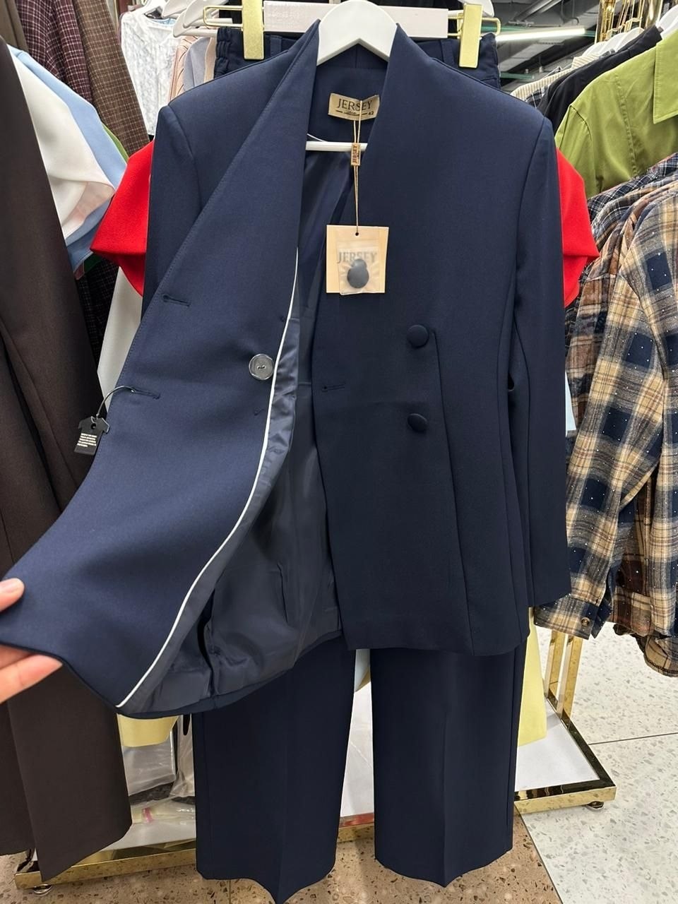 костюм классика,,классические костюмы