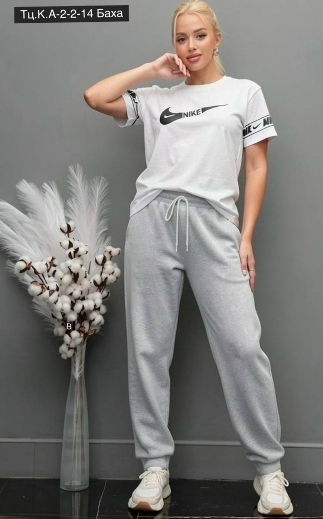 брюки женские nike sportswear,брюки женские nike,женские брюки nike sportswear essential,спортивные штаны женские nike,спортивные костюмы женские