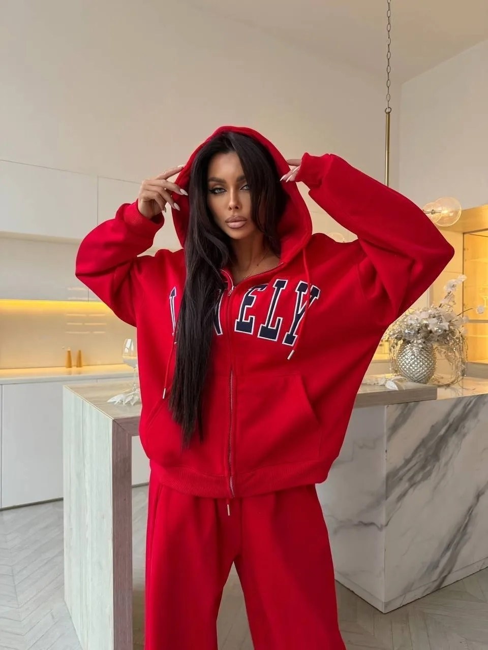 костюм спортивный женский теплый,женский красный костюм miu miu,костюм спортивный,cпортивный костюм женский на флисе,красный женский костюм