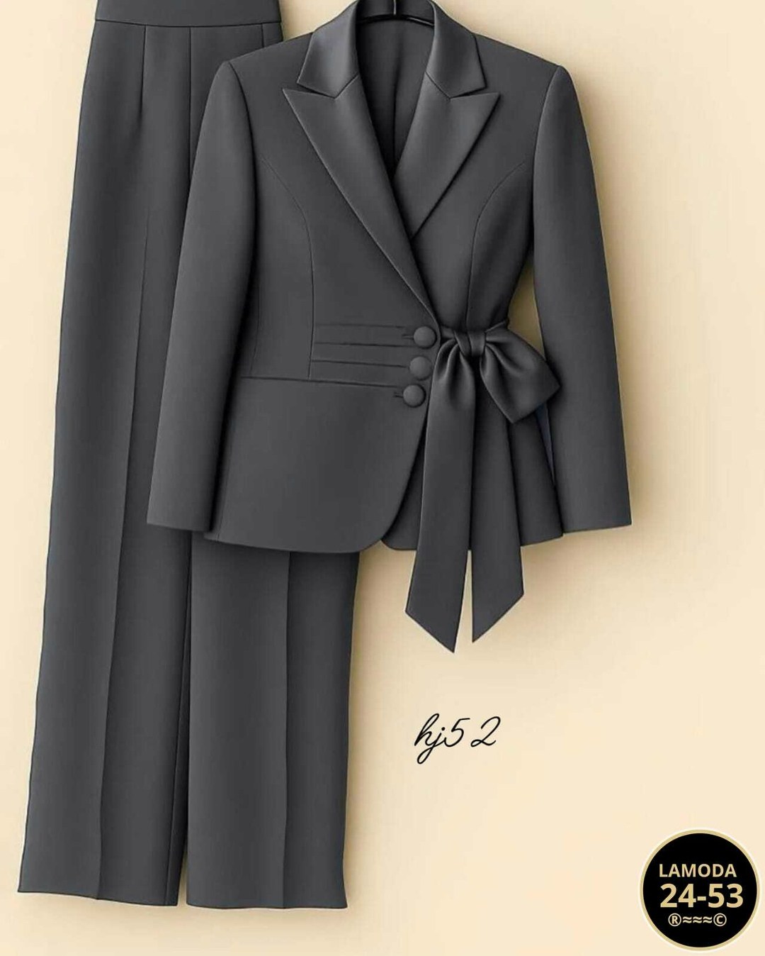 классический костюм,брючный костюм,брючный костюм женский,классический женский брючной костюм,модные женские костюмы