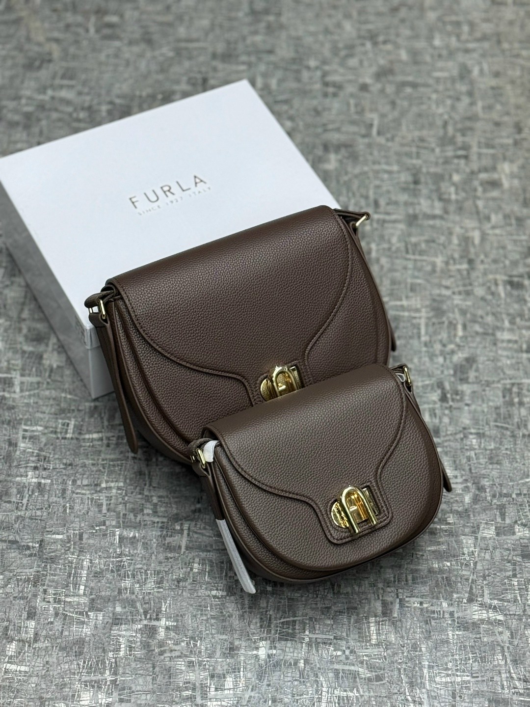 сумки,сумки женская,сумка,сумки для женщин,furla сумка женская