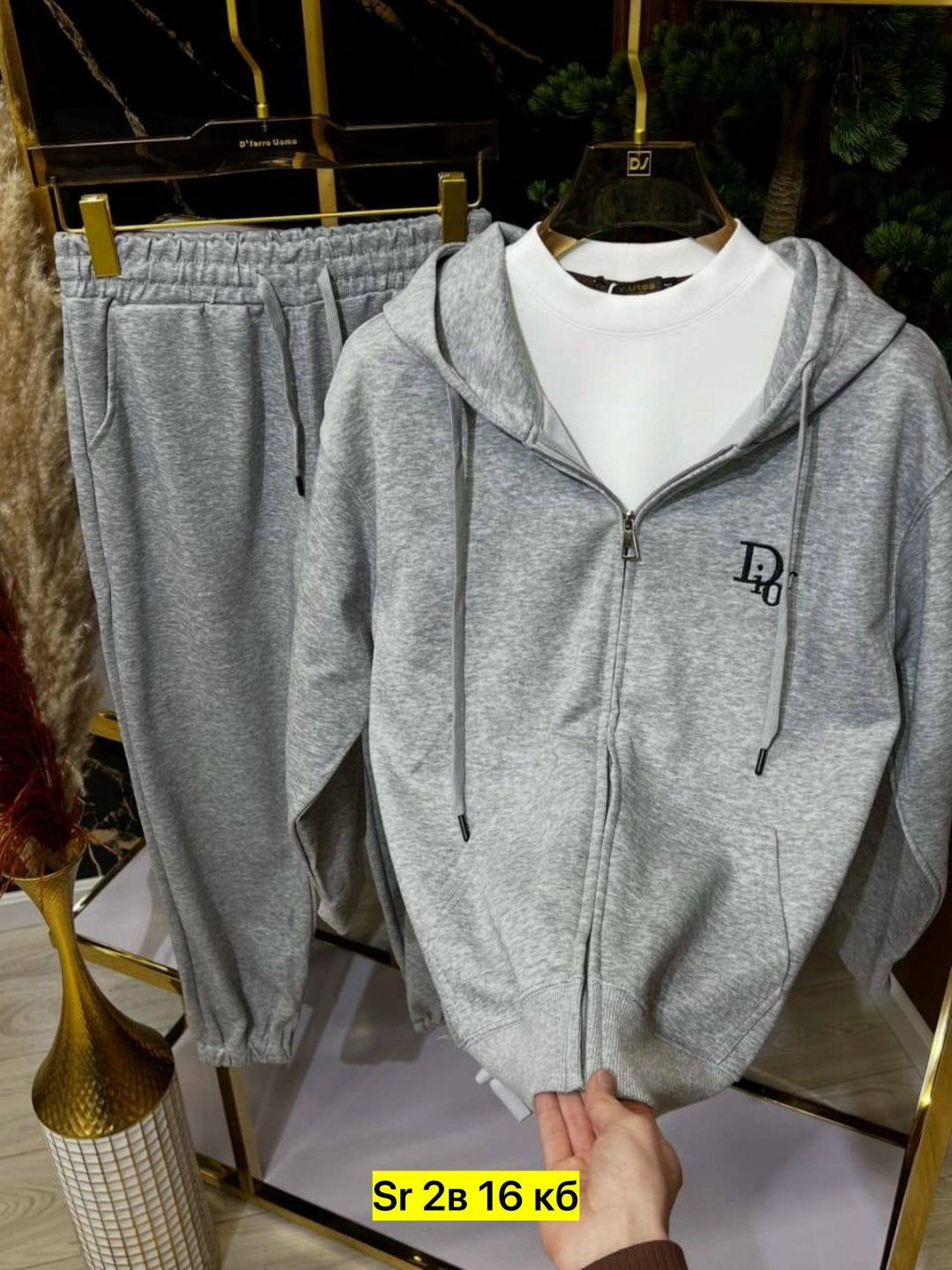 спортивный костюм brunello cucinelli,мужской спортивный костюм brunello cucinelli,спортивный костюм мужской loro piana,мужской спортивный костюм,спортивный костюм бриони