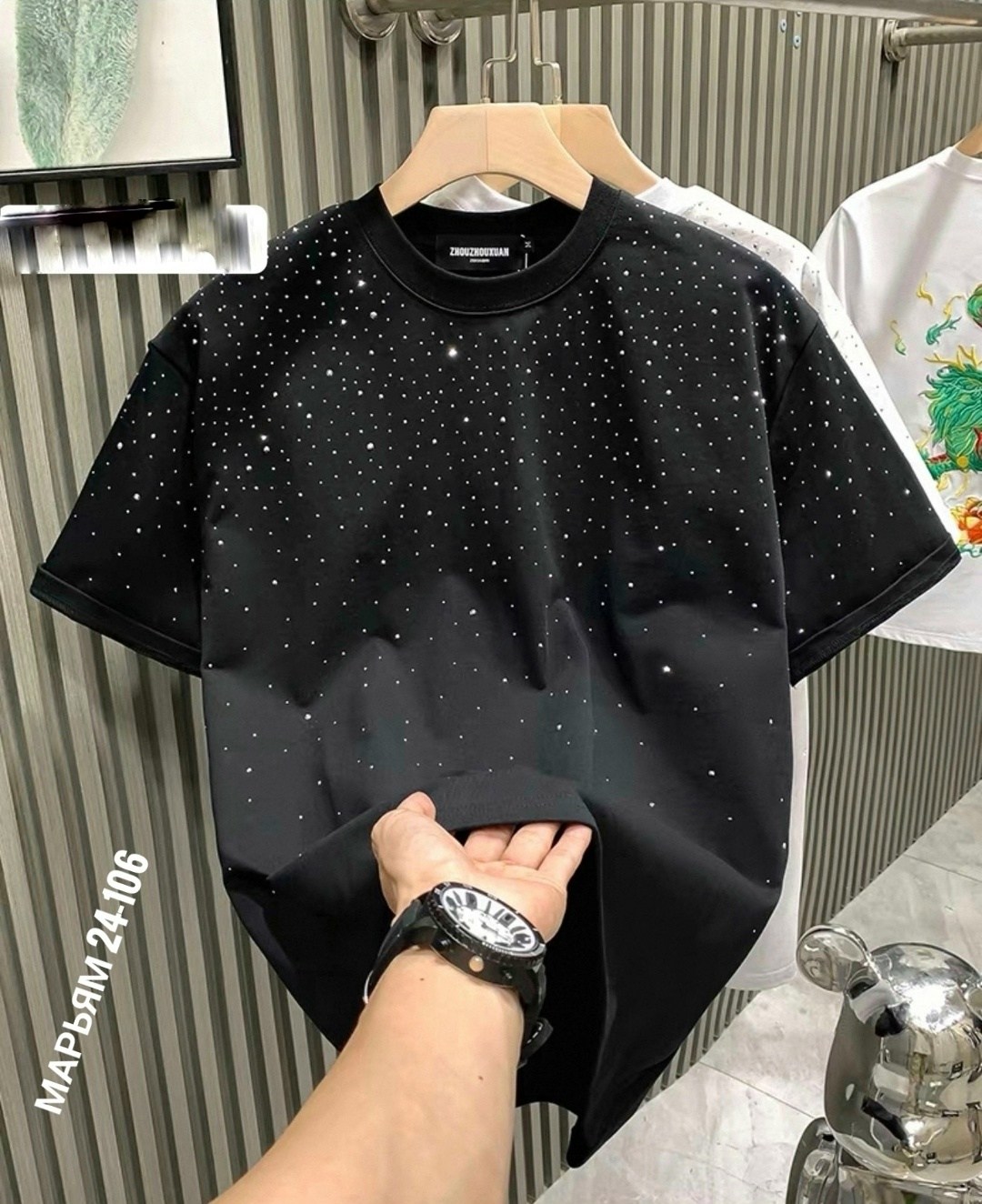 мужские футболки с заклепками,мужская футболка с коротким рукавом,мужские футболки со стразами,мужская футболка со стразами и заклепками