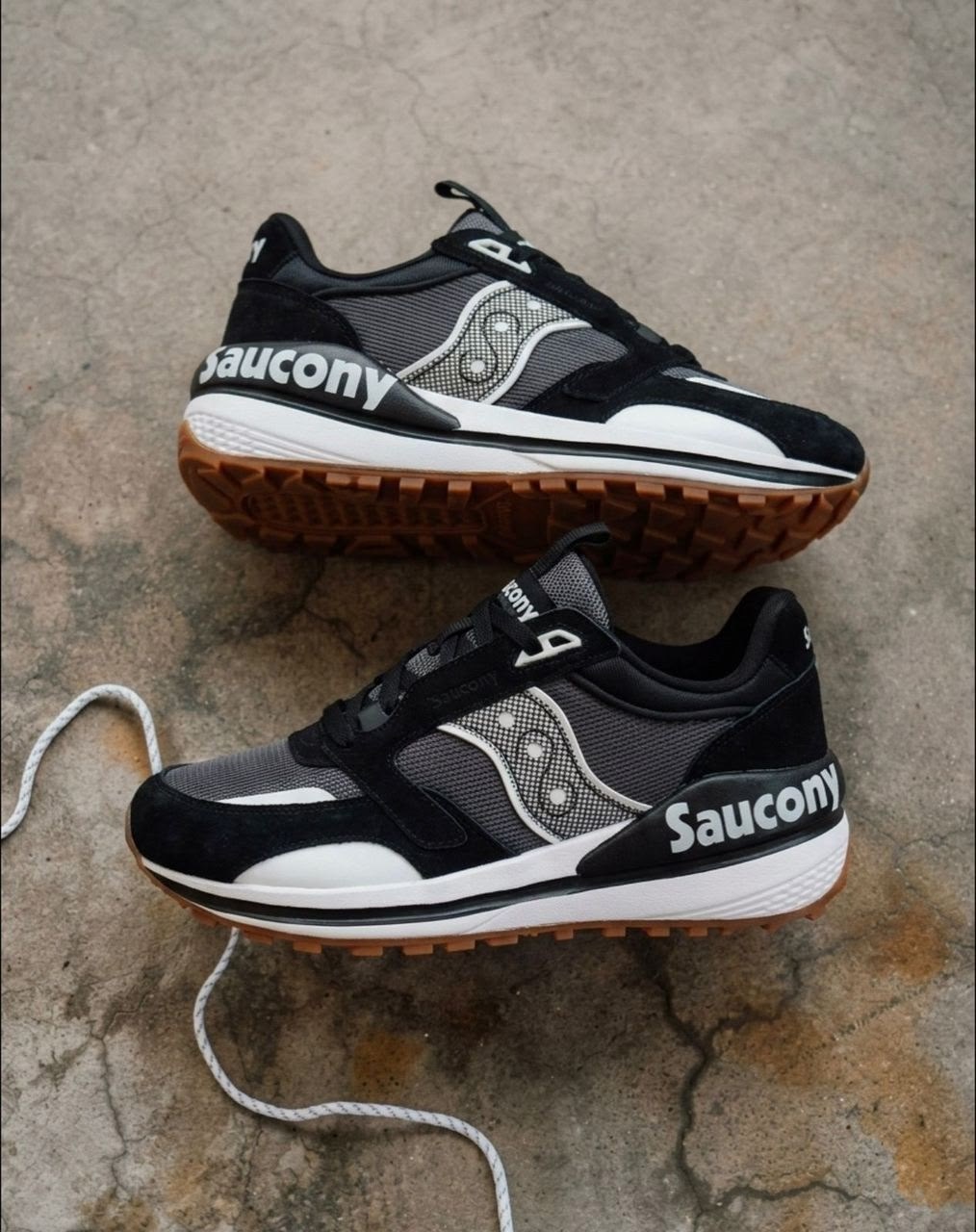 кроссовки saucony,мужские кроссовки saucony,кроссовки,кроссовки saucony jazz layer,саукони кроссовки