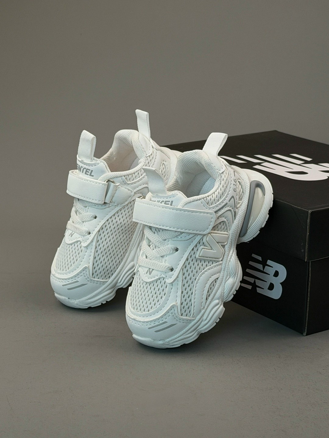 детские кроссовки,кроссовки для детей,кроссовка детская,кроссовки,белые кроссовки