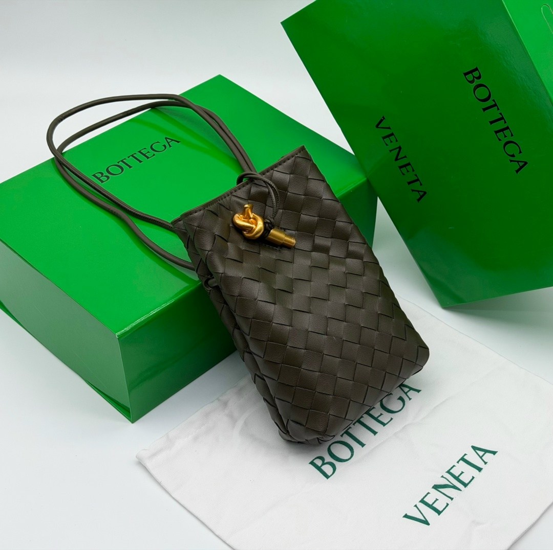 сумка bottega veneta женская,bottega veneta сумка,кожаная сумка bottega veneta,сумка bottega,сумка на плечо bottega veneta