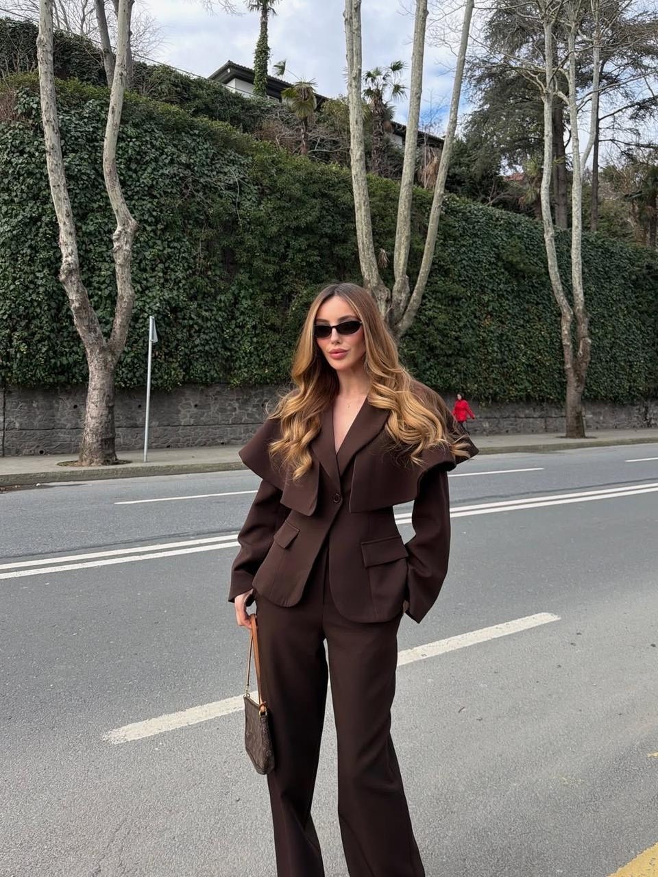 модные брючные костюмы,женский брючный костюм,черный брючный костюм женский,шелковый брючный костюм женский