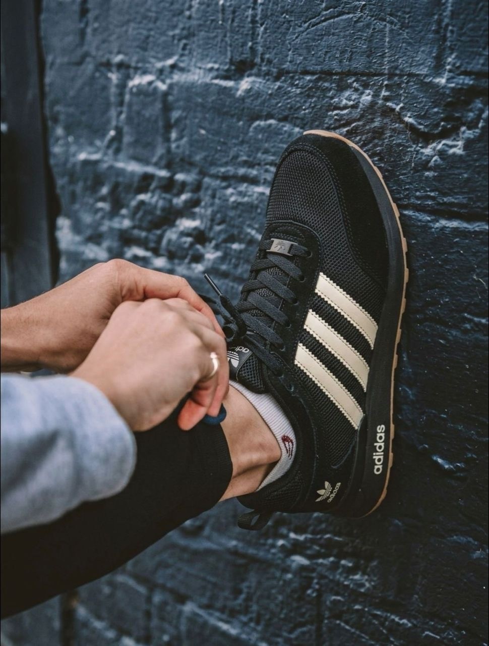 кроссовки адидас мужские новая коллекция 2026,кроссовки мужские adidas,кроссовки adidas,кроссовки adidas iniki,кроссовки иники адидас мужские черные